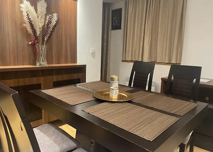 Primestay Duplex Retreat - Free Parking * Escópia